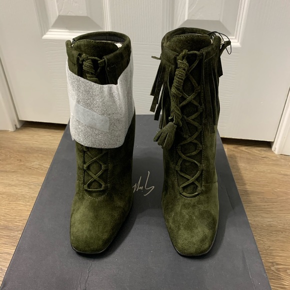 GORGEOUS Giuseppe Zanotti Alabama Suede Booties - Picture 6 of 8